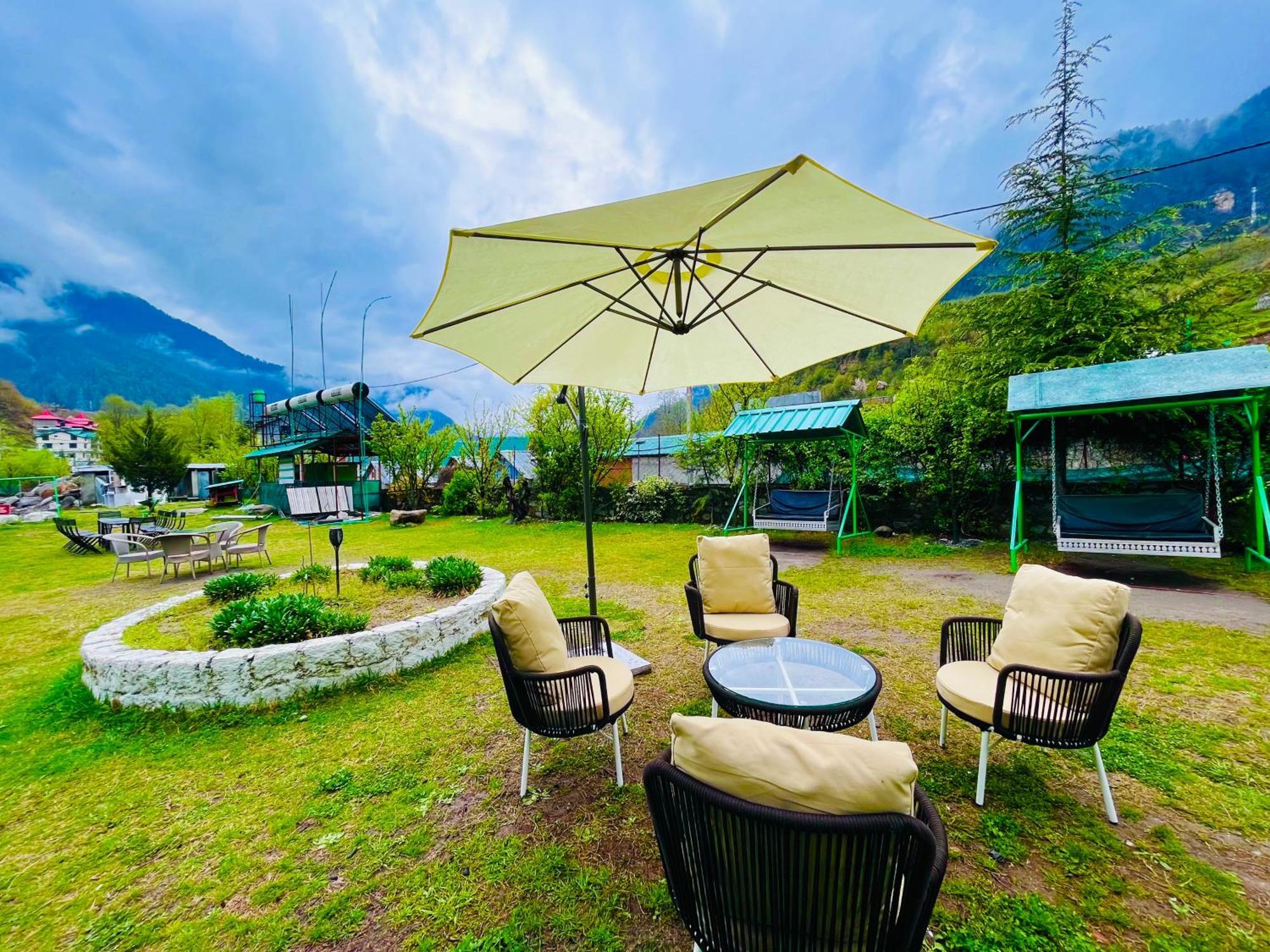 Himalayan Riverside Swiss Cottage Tents, Manali Eksteriør billede